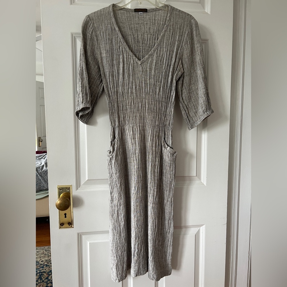 Moda Spia gray and metallic gold thread dress. XS